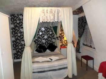 The Cornhill Hotel Blackpool Bagian luar foto